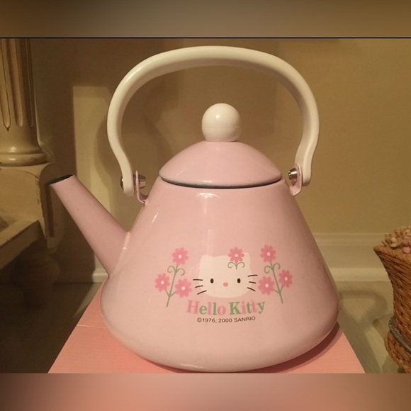 Sanrio Other - HELLO KITTY NWT Sanrio Pink Tea Kettle Very Very Rare💖